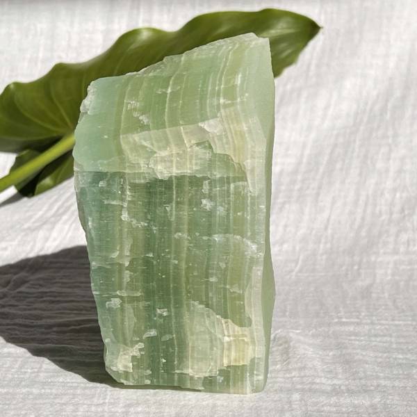 Pistachio calcite - Image 3