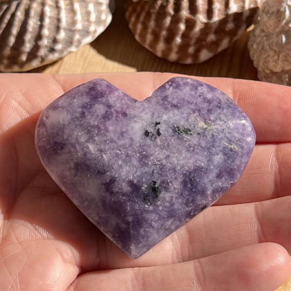 Lepidolite heart - Image 2