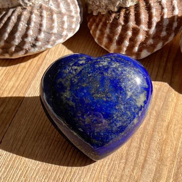 Lapis lazuli heart