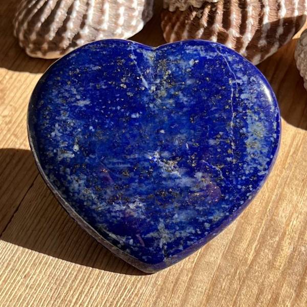 Lapis lazuli heart