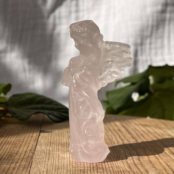 Rose quartz angel - Image 2