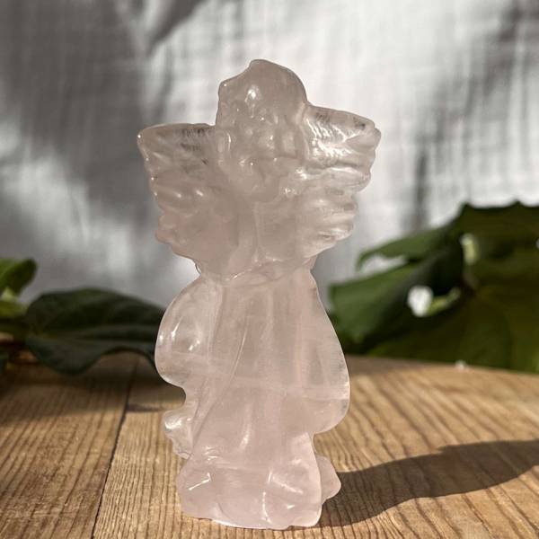 Rose quartz angel - Image 3