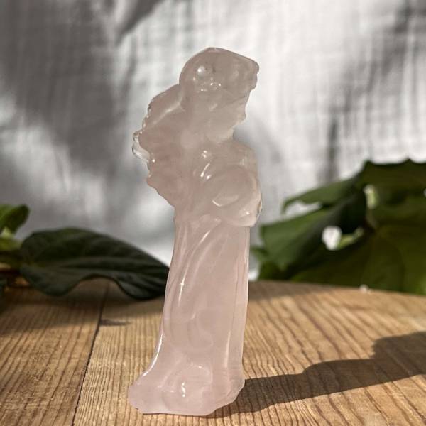 Rose quartz angel - Image 4