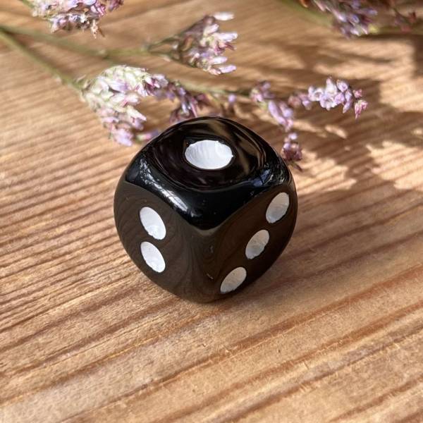 Obsidian dice - Image 2