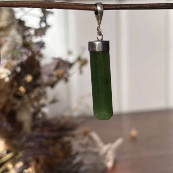 Jade pendant - Image 3