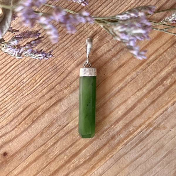 Jade pendant - Image 2