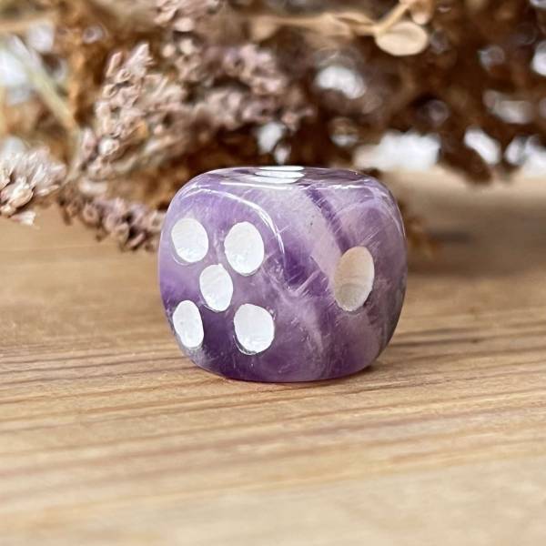 Amethyst dice