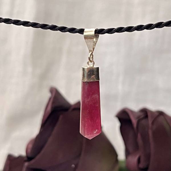 Pink tourmaline pendant - Image 2