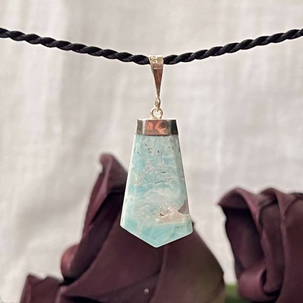 Caribbean calcite pendant - Image 2