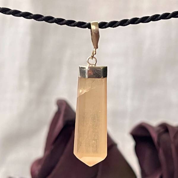 Honey calcite pendant - Image 2