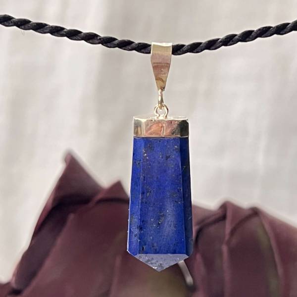 Lapis lazuli pendant