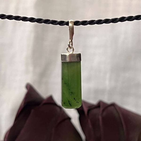 Jade pendant - Image 2