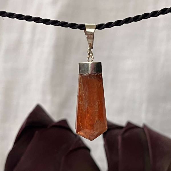 Spessartine garnet pendant - Image 2