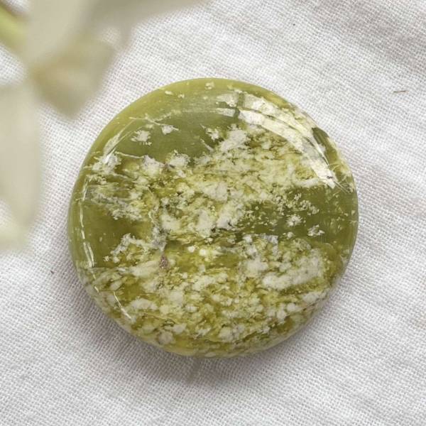 Serpentine palmstone - Image 3