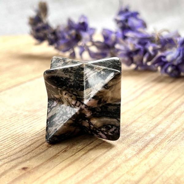 Rhodonite merkaba - Image 5