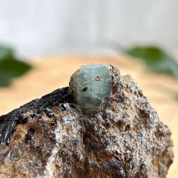Emerald with tourmaline - Image 2