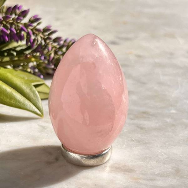 Rose quartz egg