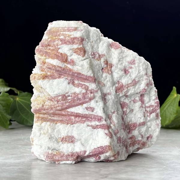 Pink tourmaline in quartz - Image 5