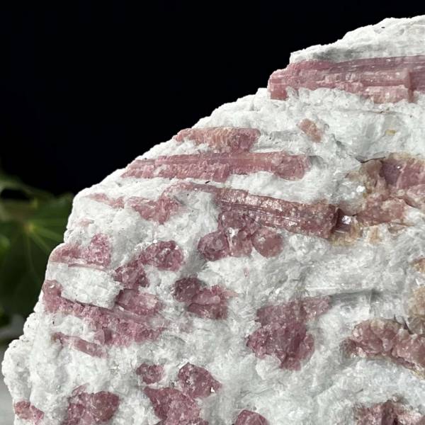 Pink tourmaline in quartz - Image 2