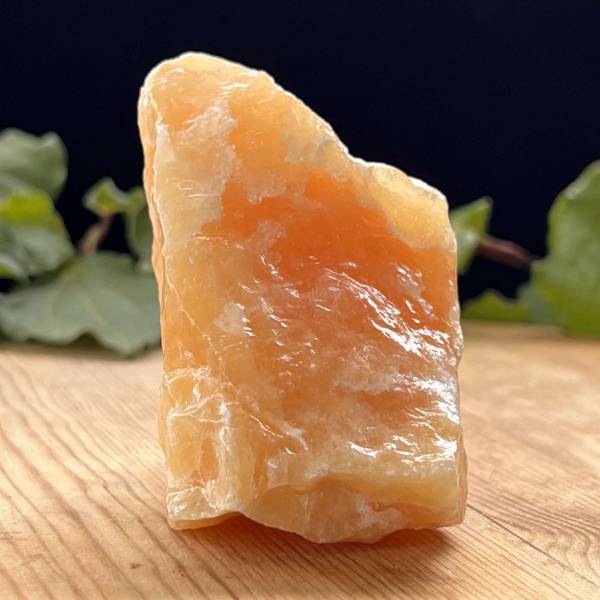 Orange calcite - Image 4