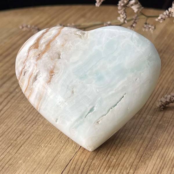 Caribbean calcite heart - Image 4