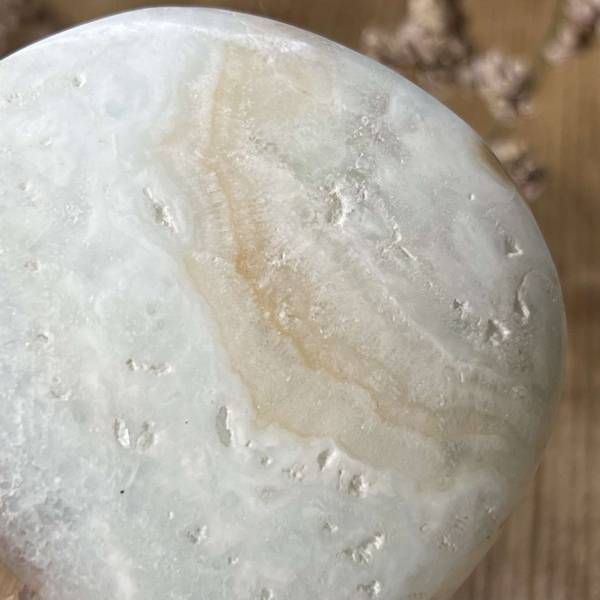 Caribbean calcite heart - Image 4