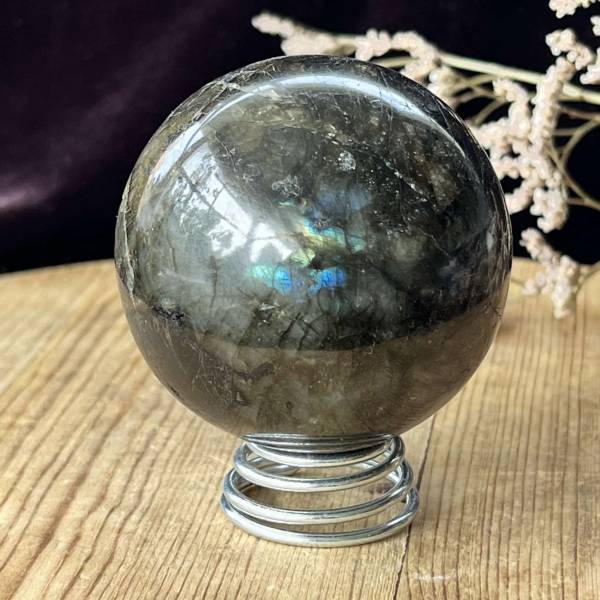 Labradorite sphere - Image 5