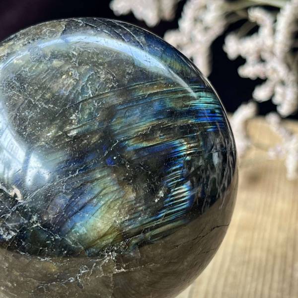 Labradorite sphere - Image 3