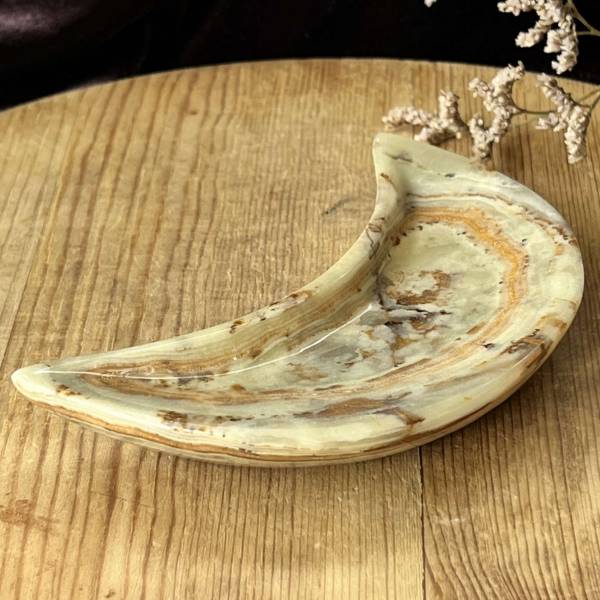 Calcite moon dish