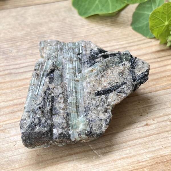 Emerald with tourmaline - Image 2
