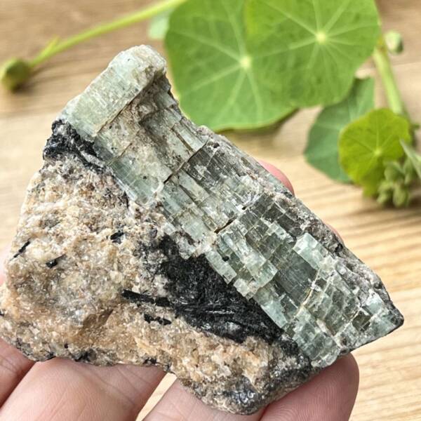 Emerald with tourmaline - Image 5