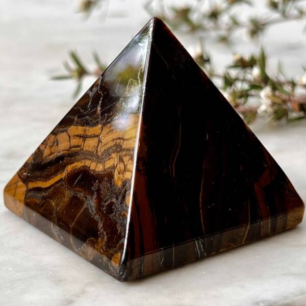 Golden tiger eye pyramid - Image 3
