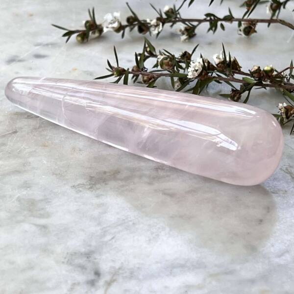 Rose quartz massage wand - Image 3