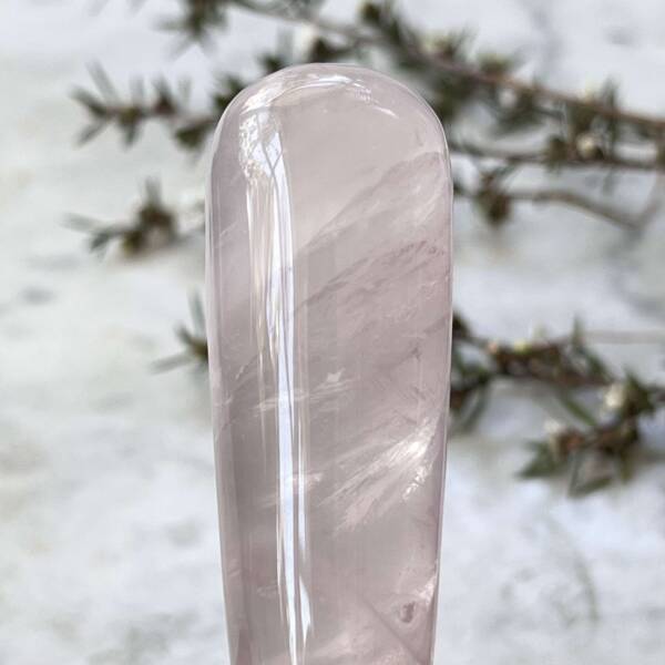 Rose quartz massage wand - Image 2