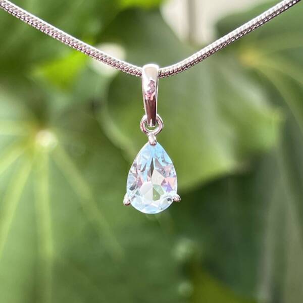 Blue topaz pendant