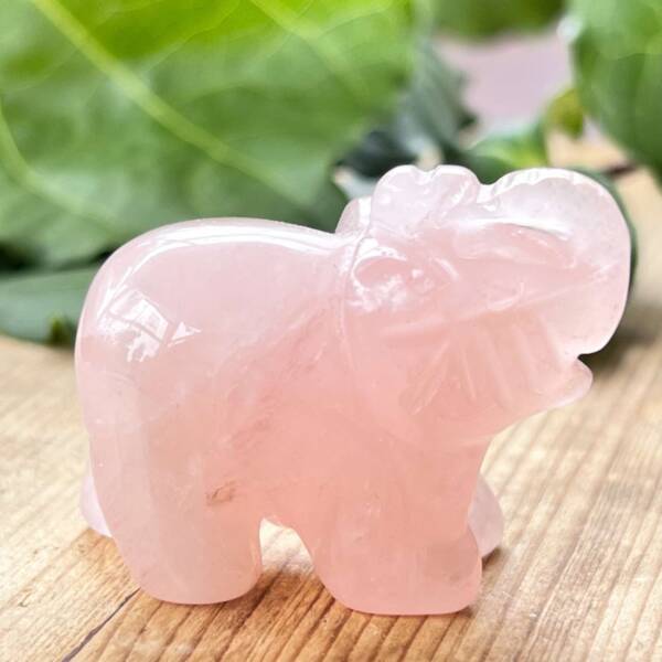 Rose quartz elephant - Image 3