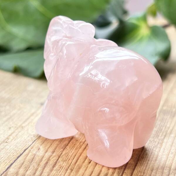 Rose quartz elephant - Image 5