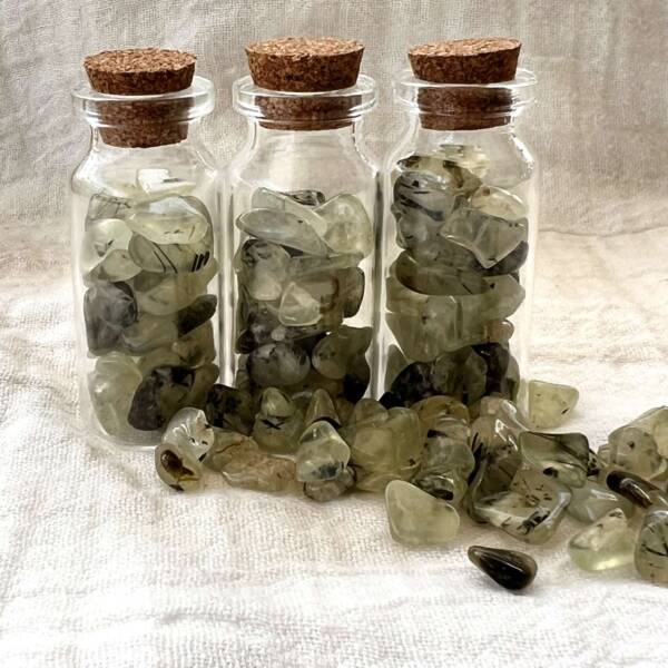 Prehnite gem bottle - Image 4