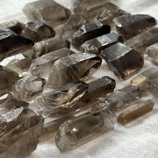 Smokey quartz points - Image 2