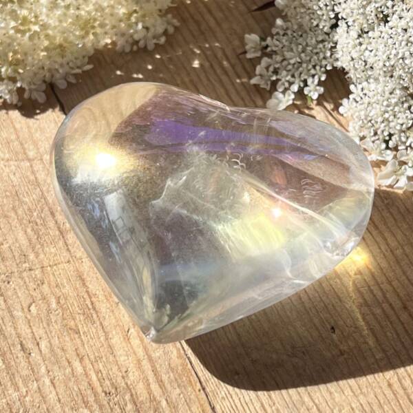 angel aura quartz heart