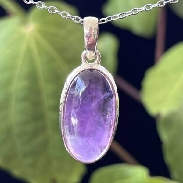 amethyst pendant cabochon cut in solid silver