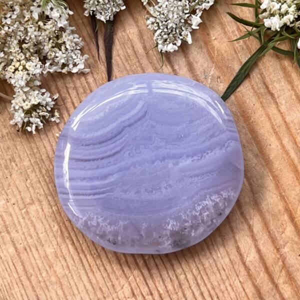 blue lace agate palmstone