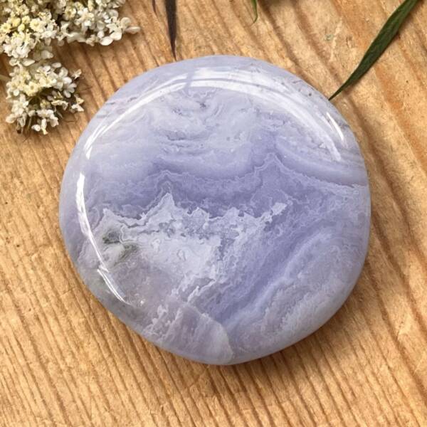 blue lace agate palmstone