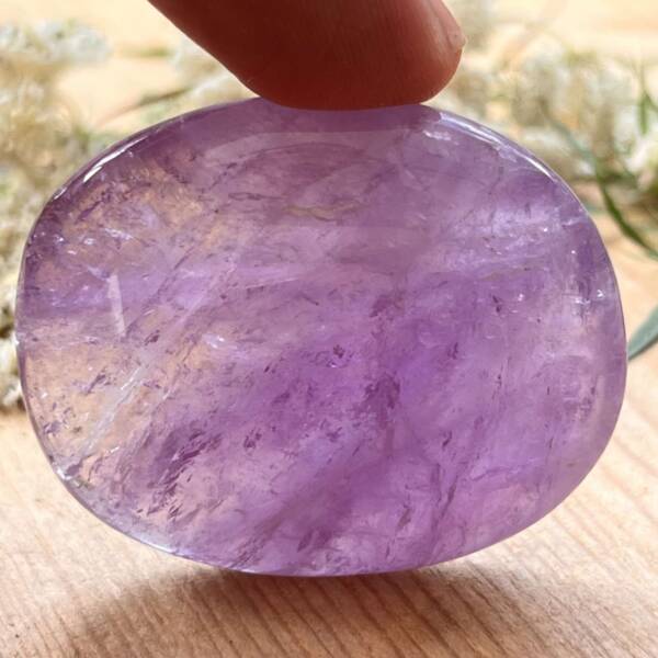 Amethyst palmstone - Image 2