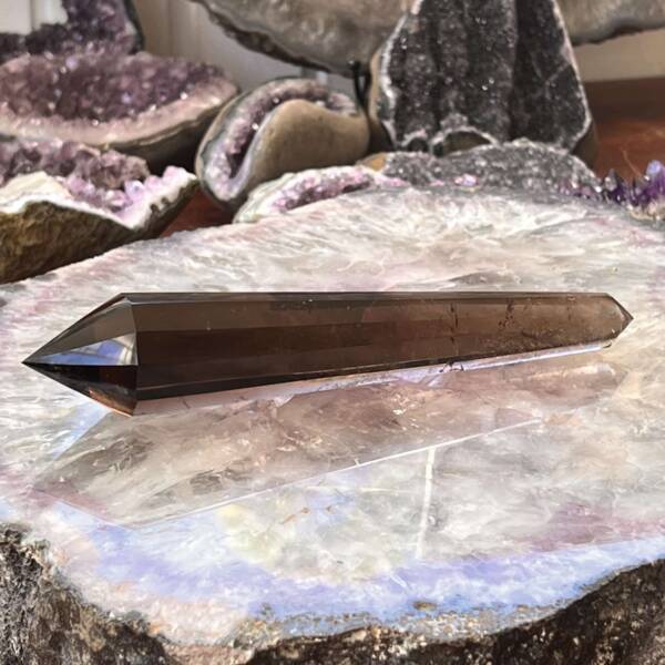 Smokey quartz ‘vogel cut’ point - Image 6