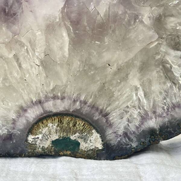 Amethyst slice - Image 10