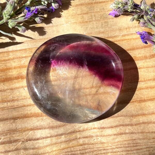 Fluorite palmstone - Image 2