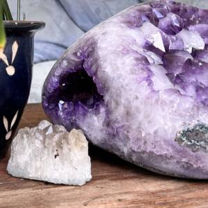 Alternative view of Amethyst cluster