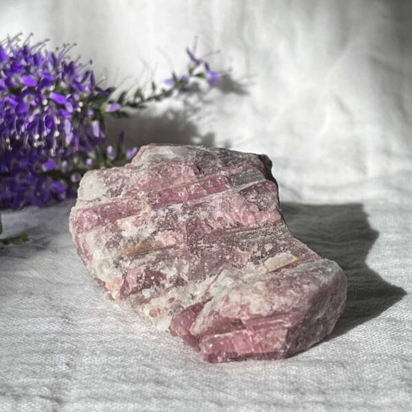 Pink tourmaline in quartz - Image 3
