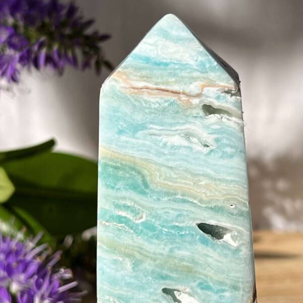 Caribbean calcite obelisk - Image 2